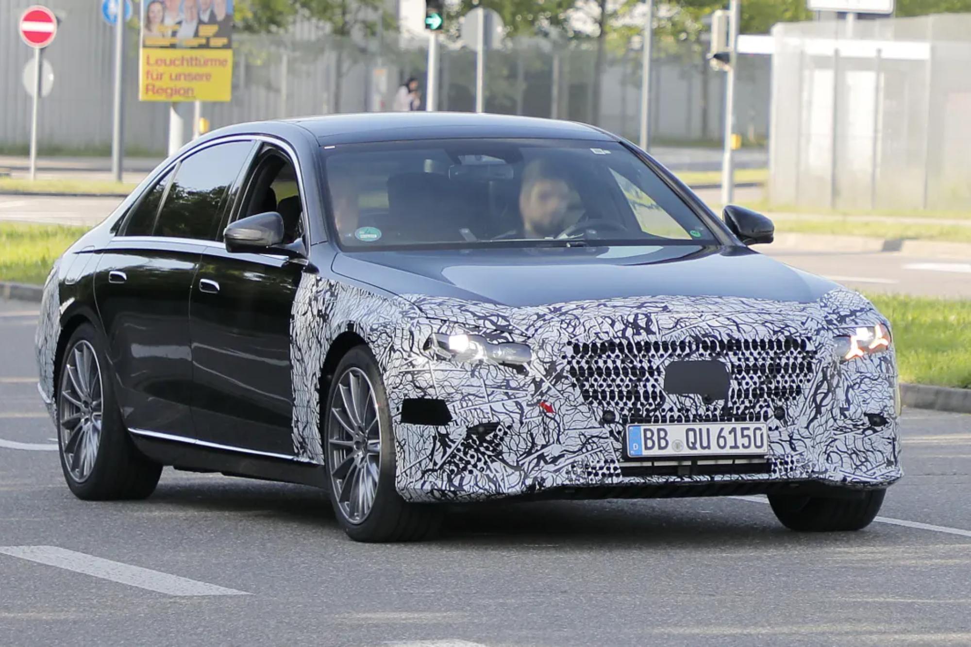 H Mercedes-Benz δοκιμάζει την ανανεωμένη S-Class στον δρόμο